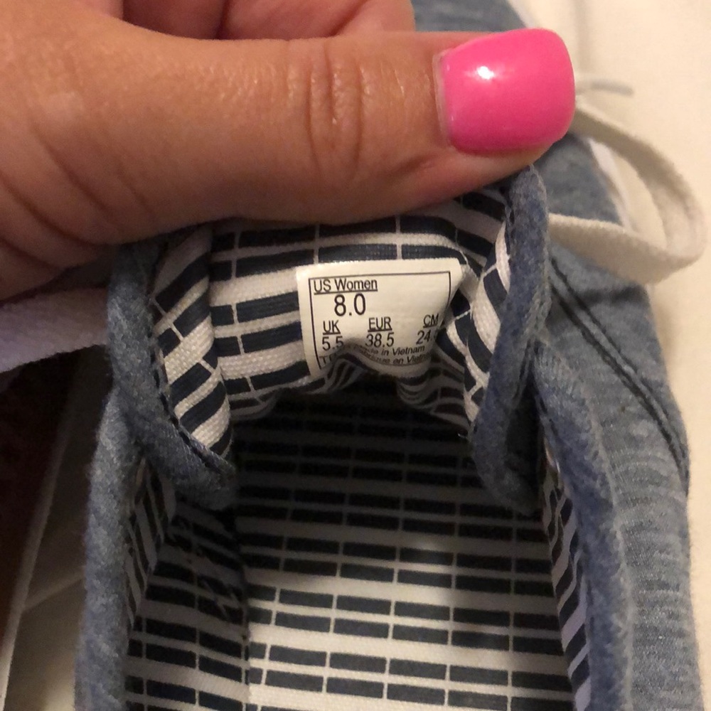 Vans sneakers. - Picture 5 of 5